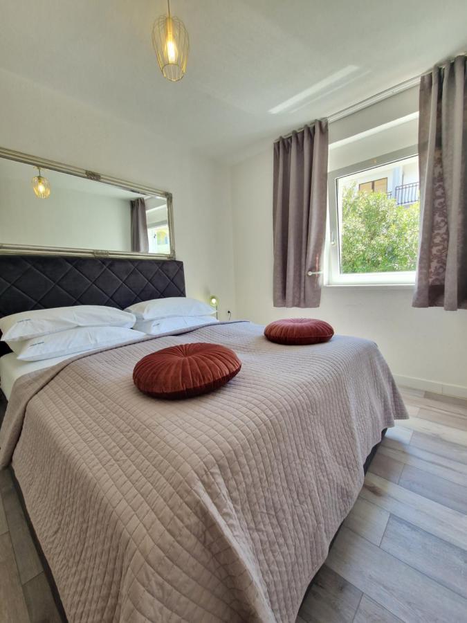 Luxury Apartments Silva With Sea View Okrug Gornji Dış mekan fotoğraf