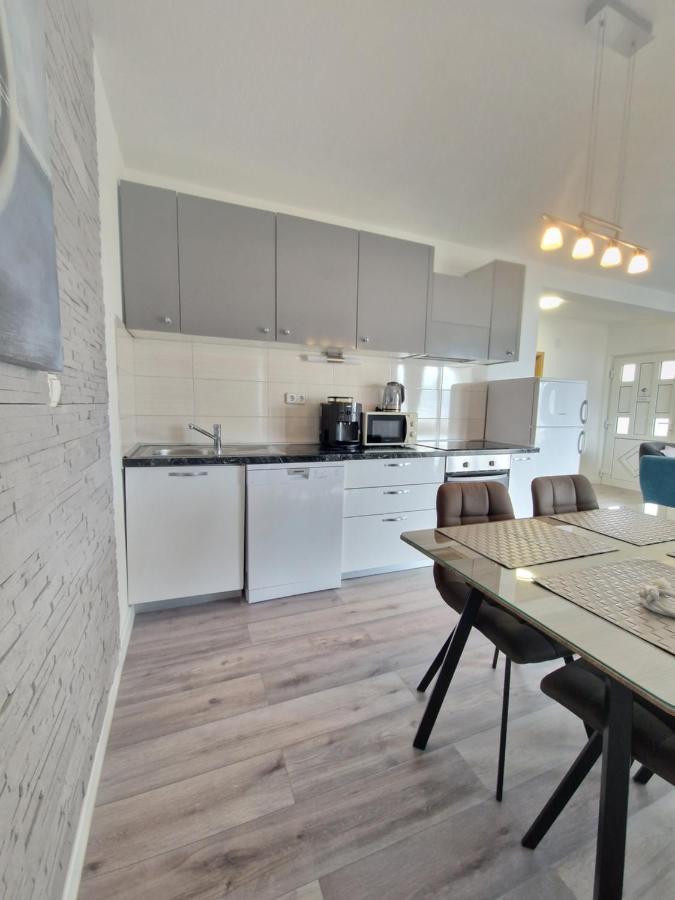 Luxury Apartments Silva With Sea View Okrug Gornji Dış mekan fotoğraf