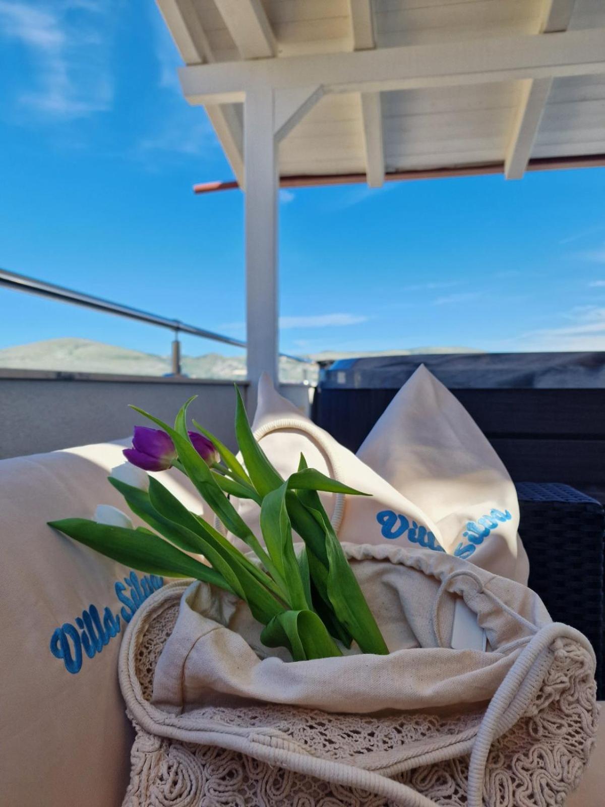 Luxury Apartments Silva With Sea View Okrug Gornji Dış mekan fotoğraf