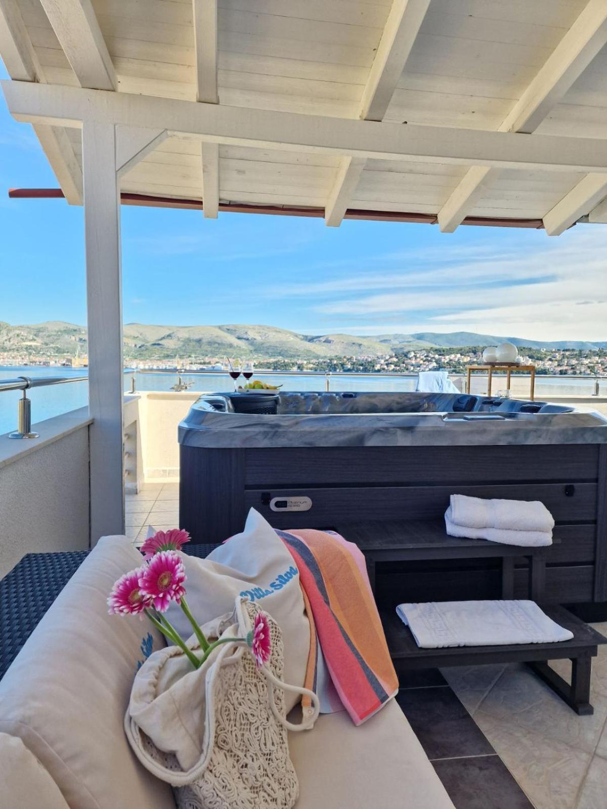 Luxury Apartments Silva With Sea View Okrug Gornji Dış mekan fotoğraf