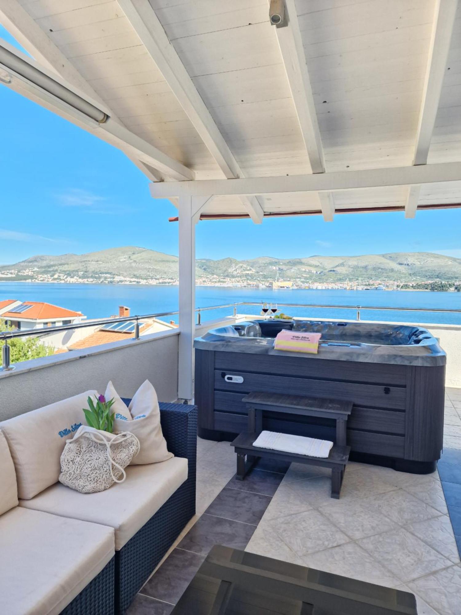 Luxury Apartments Silva With Sea View Okrug Gornji Dış mekan fotoğraf